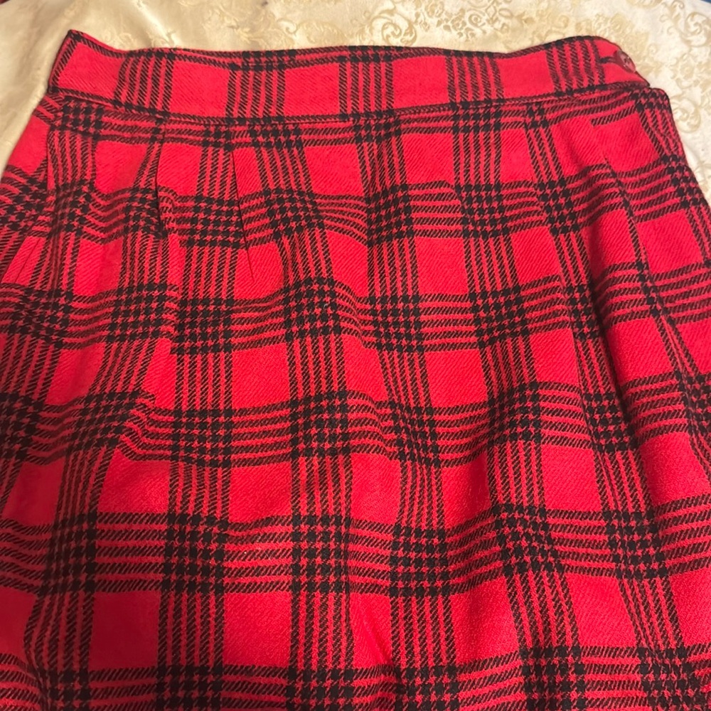 Pendleton skirt 100% virgin wool size 6